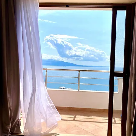Brunas * Saranda