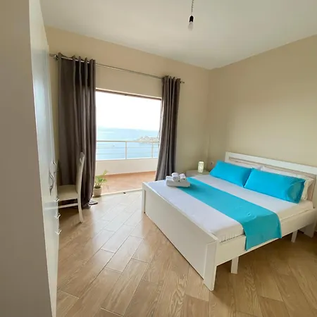 Brunas * Saranda