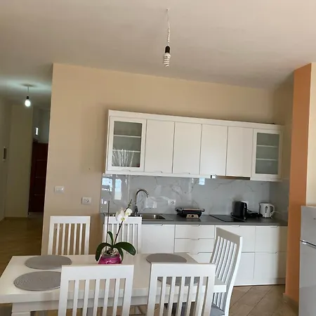 Brunas Apartament Saranda