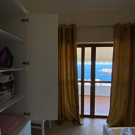 Brunas Saranda